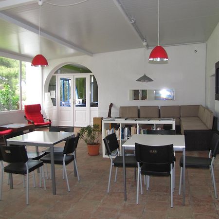 Alberg Costa Brava Llanca Ngoại thất bức ảnh