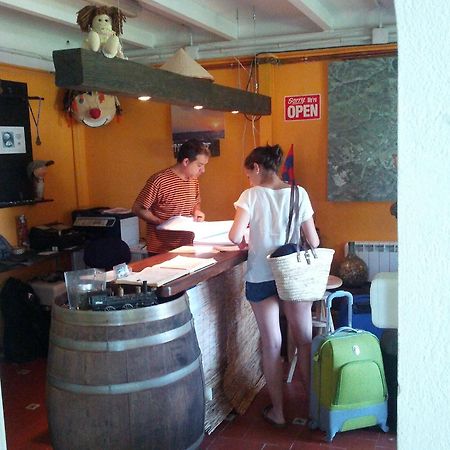 Alberg Costa Brava Llanca Ngoại thất bức ảnh