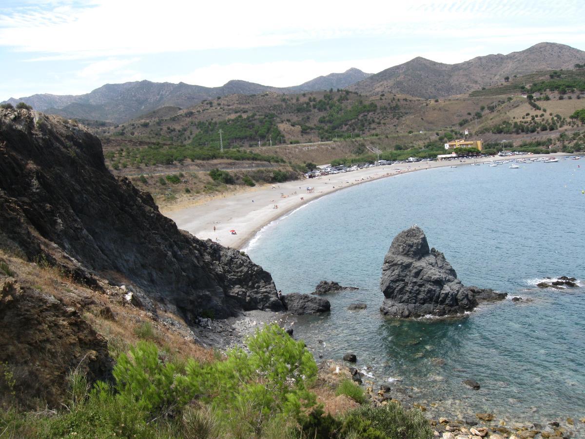 Alberg Costa Brava Llanca Ngoại thất bức ảnh