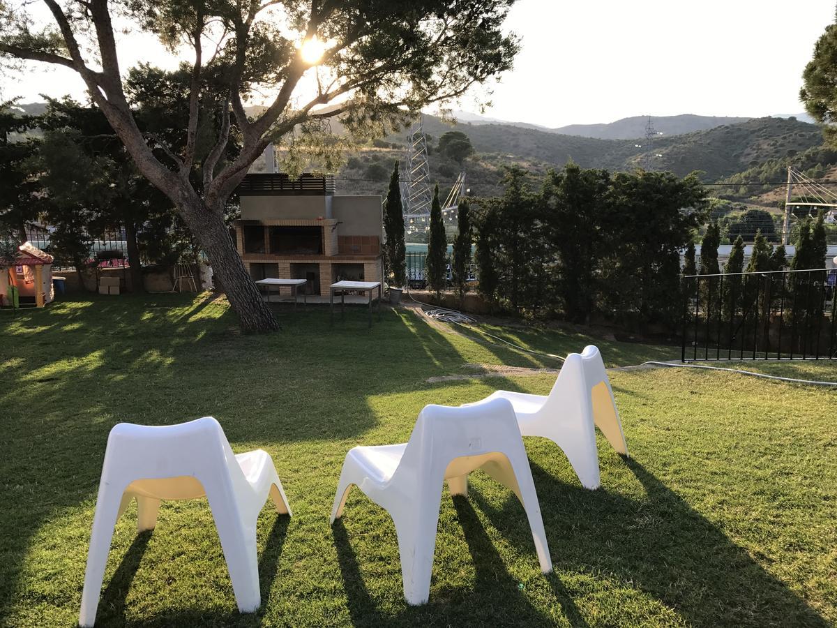 Alberg Costa Brava Llanca Ngoại thất bức ảnh